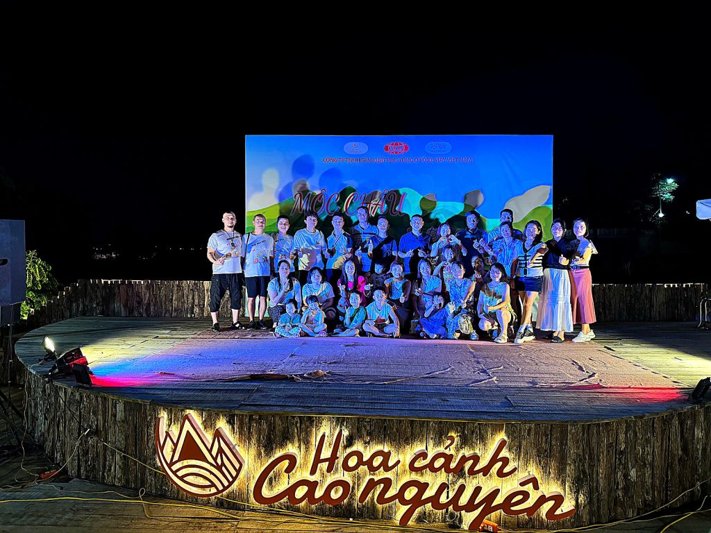 Gala Dinner ngoài trời của đoàn khách tại Mộc Châu